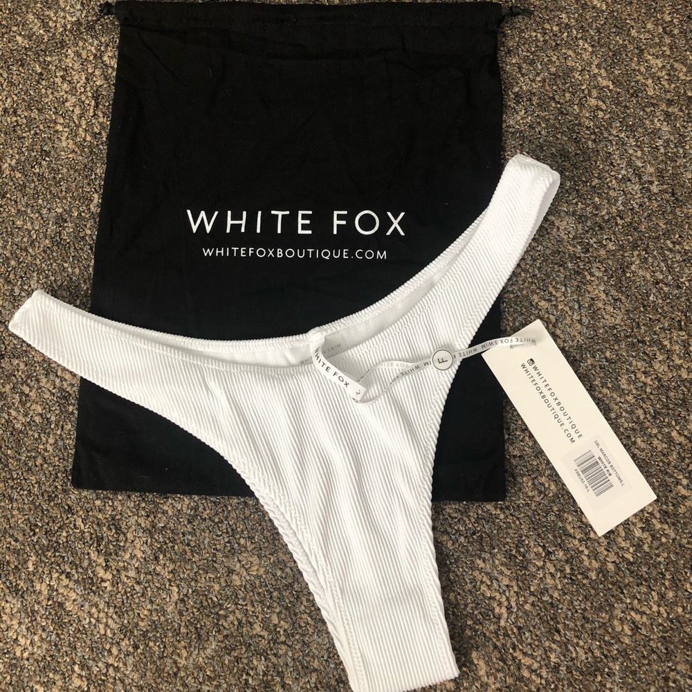 NWT White Fox Boutique bikini bottoms